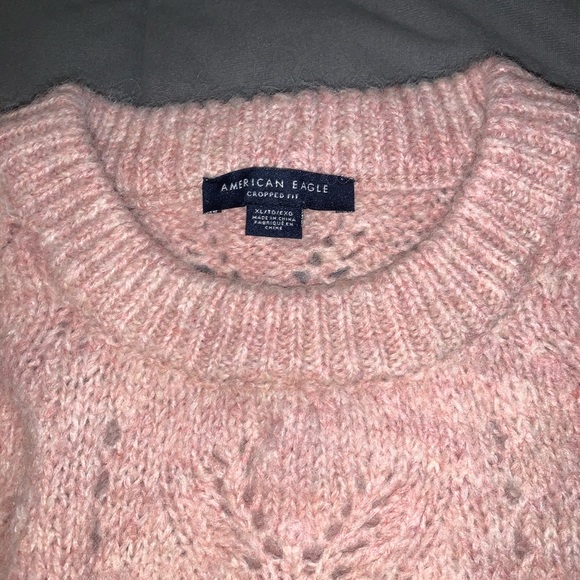 AE cropped top sweater. Color Blush - Picture 3 of 4